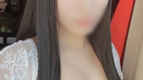 FC2-PPV-4851511 [Uncensored / Massive Raw Creampie / 2 Sex Videos Included] Legendary beauty S-chan! Her first private pool date in a swimsuit! Massive raw creampie in her beautiful G-cup body! Her first ever titjob! [High-quality original, approximately